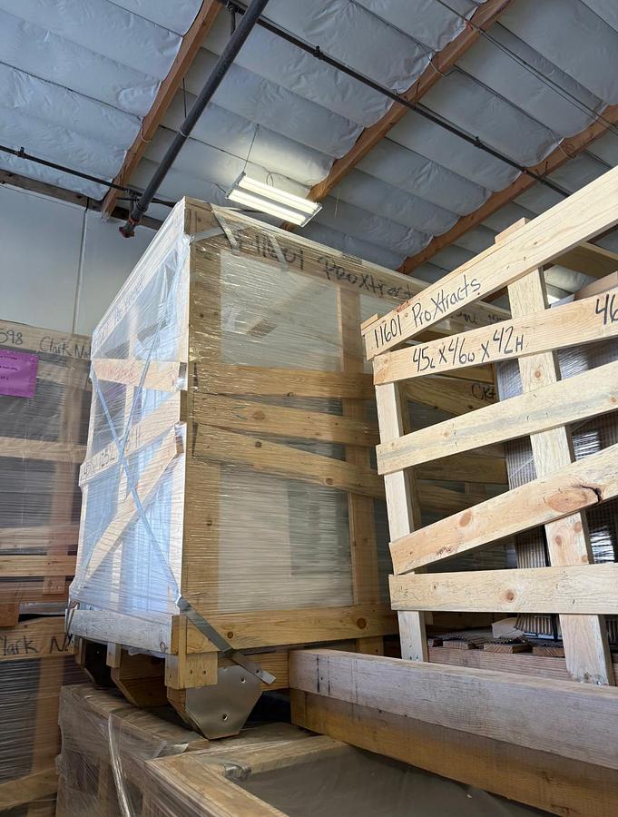 Podtronix C1D1 3 Zone Booth – 28’ x 13.5’ x 11.5”