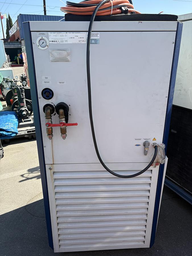 Used Huber CS 100 Recirculating Chiller