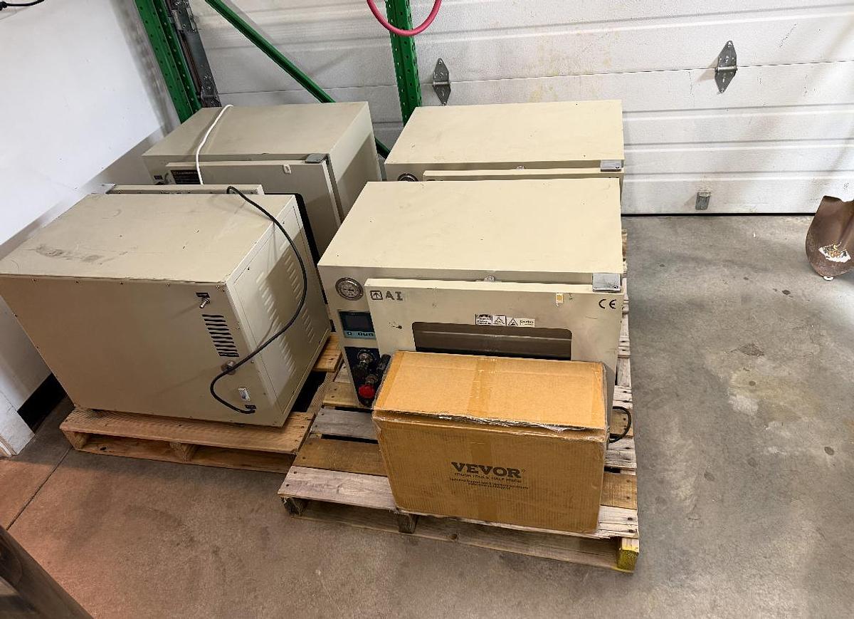 Used (4) Across International 1.9 cu ft Vacuum Ovens 