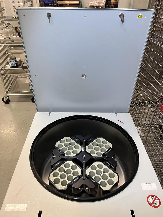 Used Hermle Labortechnik GmbH ZK 496 Refrigerated Centrifuge