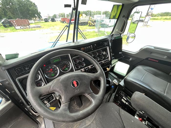 Used 2014 KW T800 Tri-Axle Dump Truck #5549