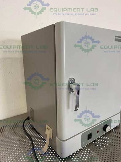 Used VWR  Model 1500E Bench Top Incubator +5 to 70°C, 1 Cu Ft., 120V