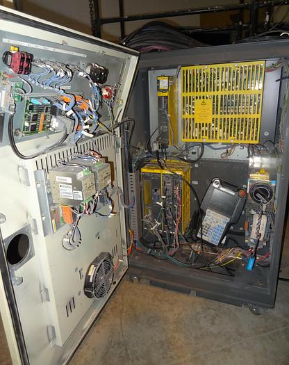 Used FANUC ARCMATE 120iC/10L 6 AXIS CNC MIG WELDING ROBOT WITH R30iA CONTROLLER