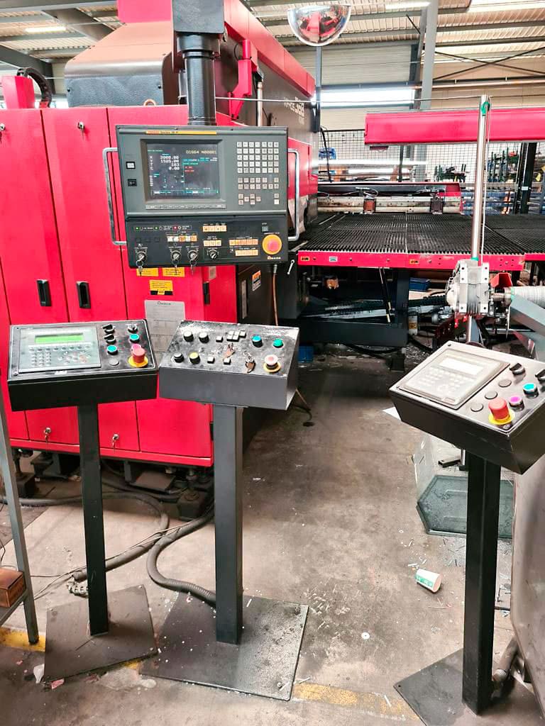Used Amada vipros 368 king - Punching machine - 2001