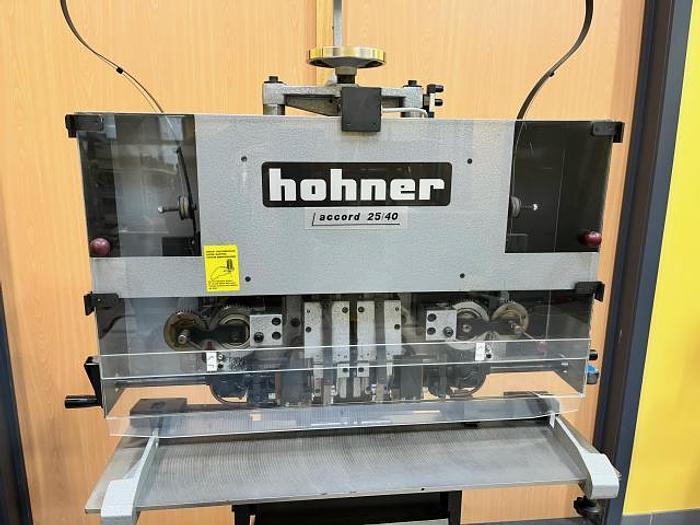 Utilisé 1992 HOHNER ACCORD 25/40