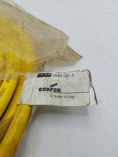 COOPER Crouse-Hinds P/n 5000109-5 Connector