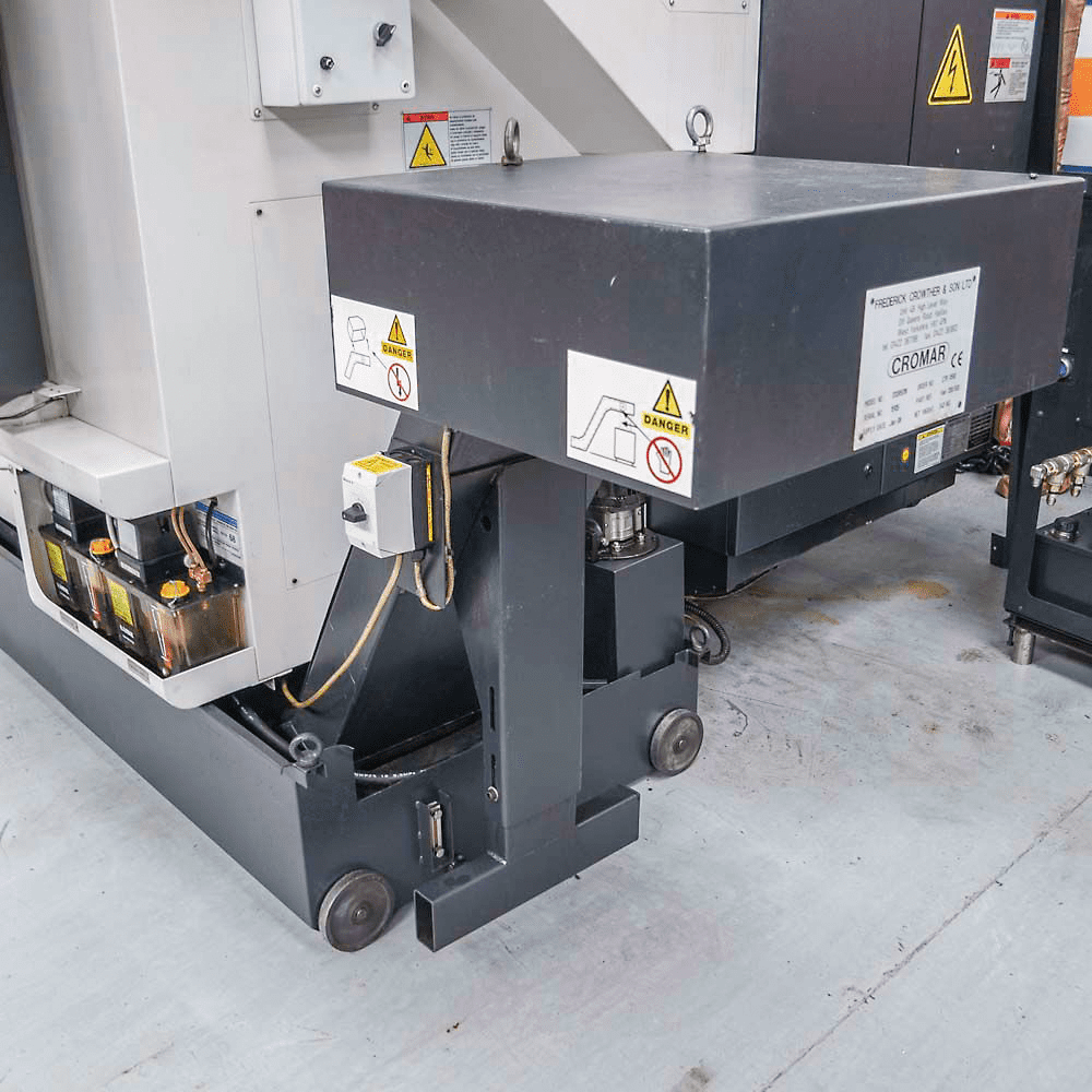 Used Mazak VARIAXIS 500-5X II - CNC Machining Centre - 2007