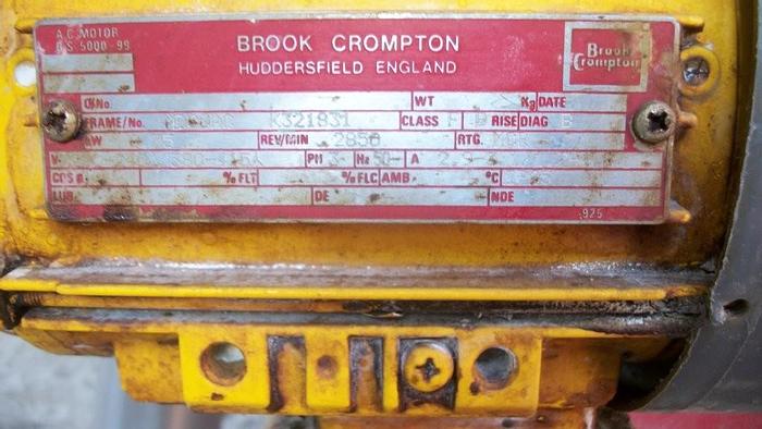 Used Tank, 280 Gallon, S/st, Jkt, 30 PSI, Agit, Coils, DT/DBTank, 280 Gallon, S/st, Jkt, 30 PSI, Agit, Coils, DT/DB #S741545