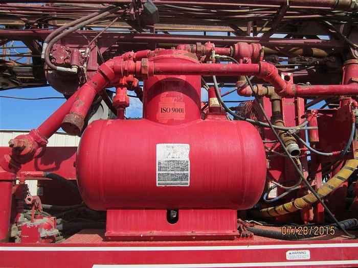 Used 2000 Speedstar 30K Drill Rig