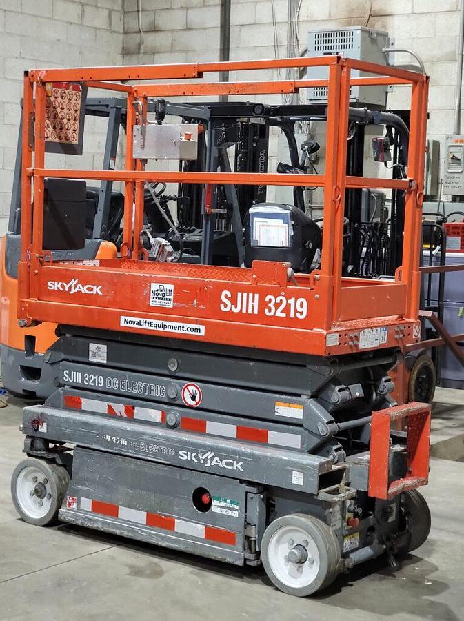 Used 2017 Skyjack SJIII3219