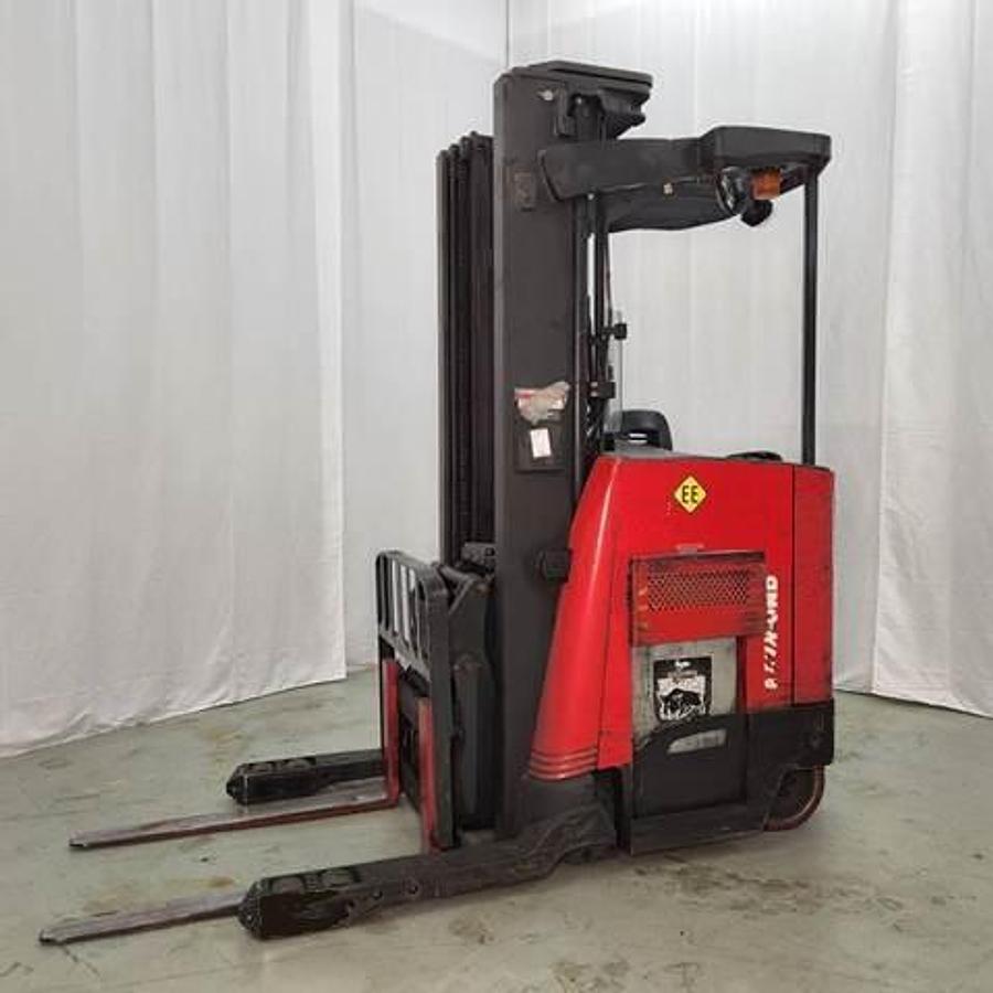 Used 2015 Raymond 750-DR32TT Reach Truck