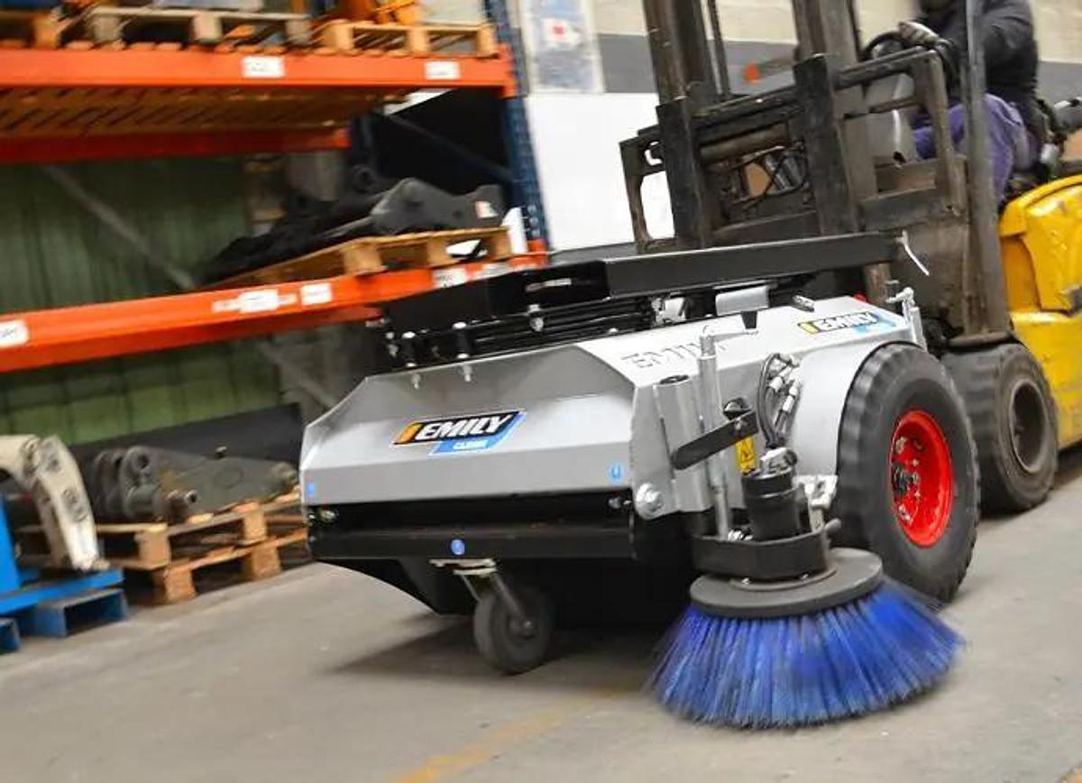Used Heli Sweeper Attachments