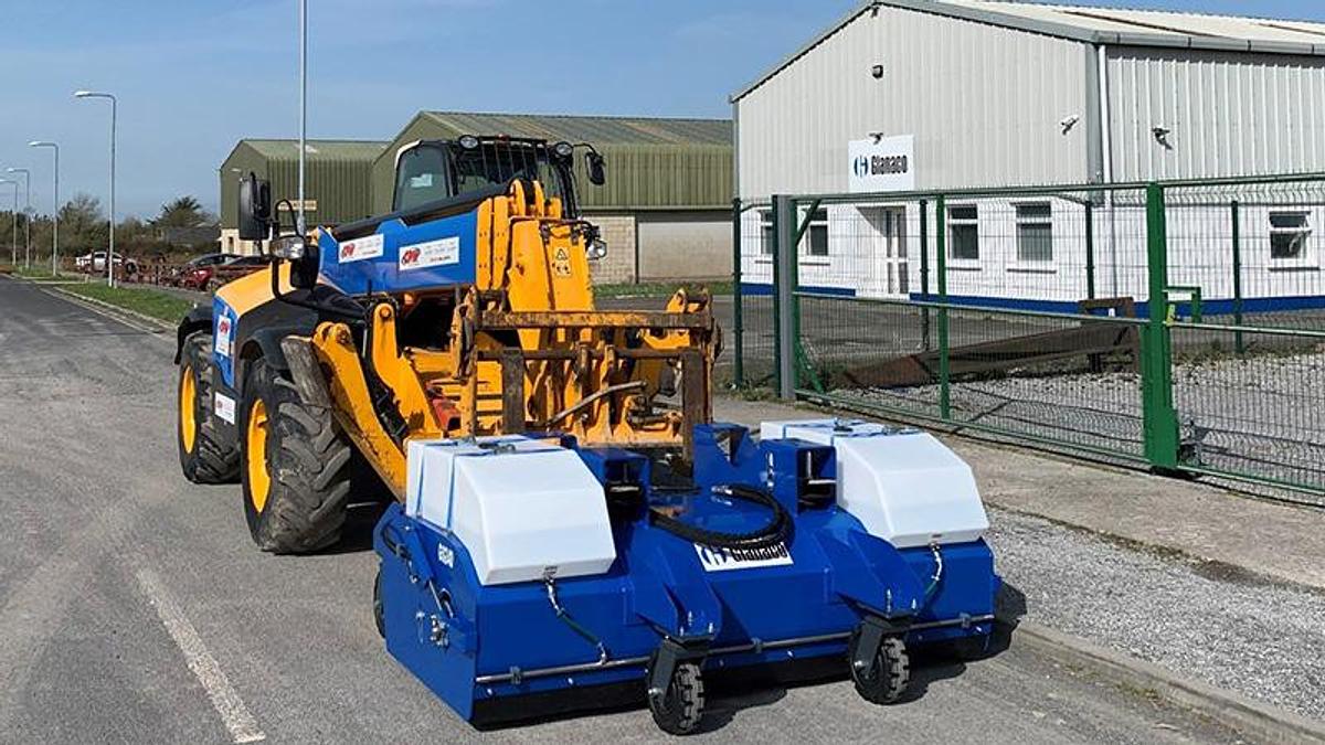 New Glanaco Outdoor Forklift Sweeper