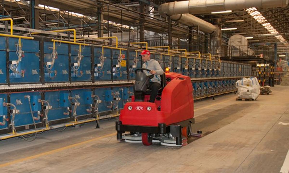 TERA Ride-on Floor Scrubber