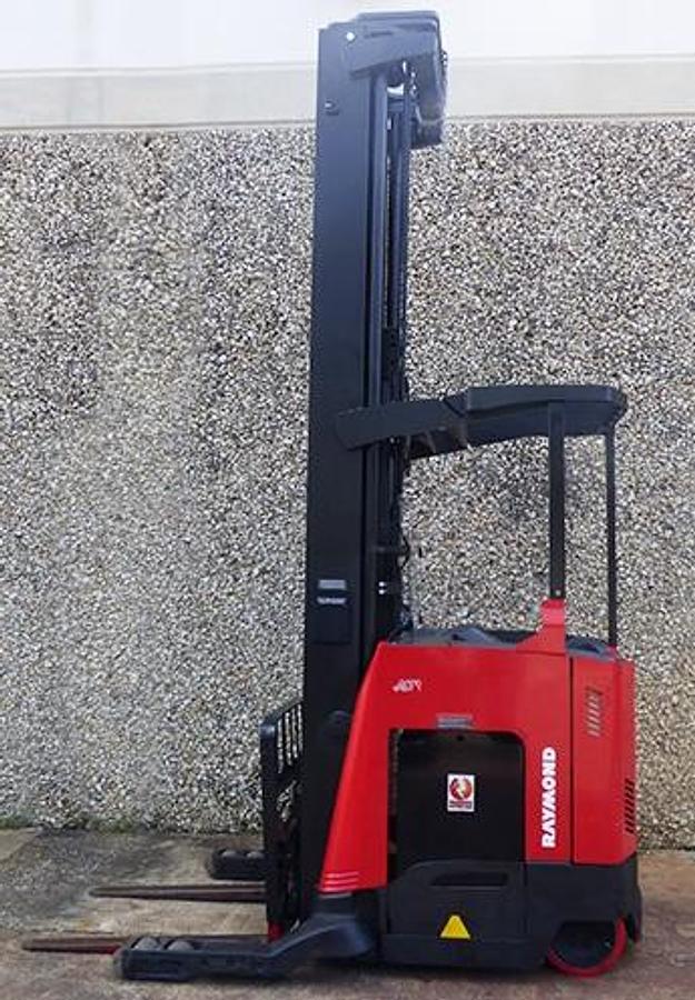 Used 2015 Raymond 750 R45TT Reach Truck