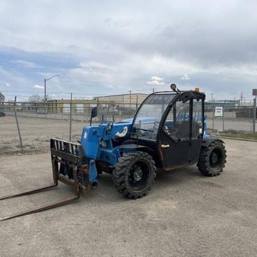 Used 2014 Genie GTH-5519