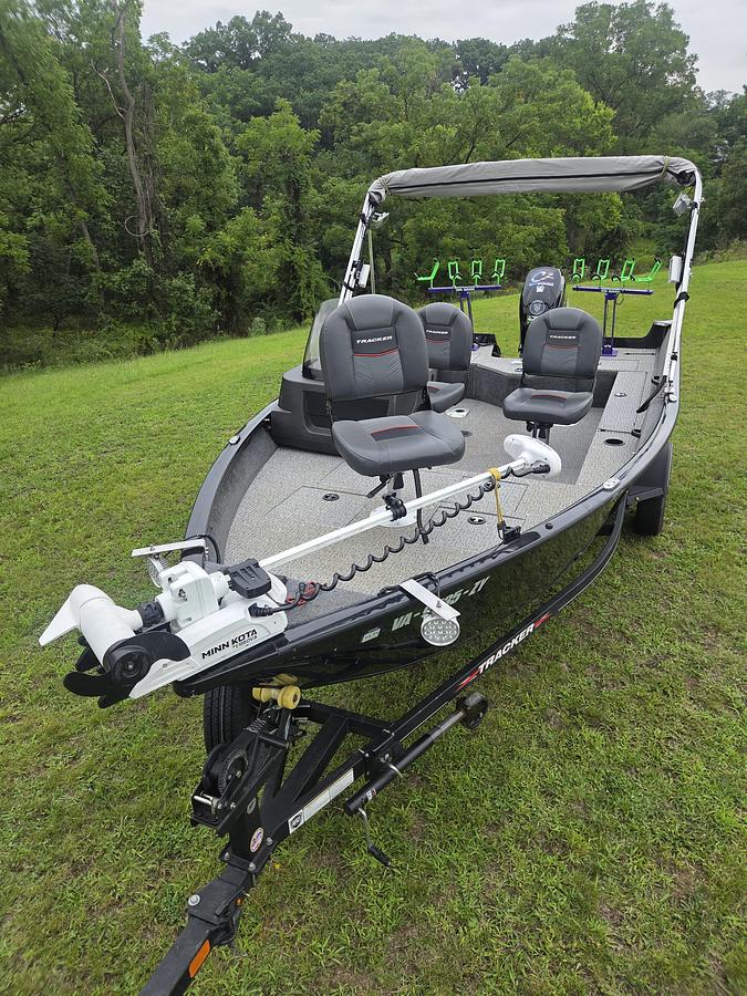 Used 2023 Bass Tracker Pro Guide V16SC