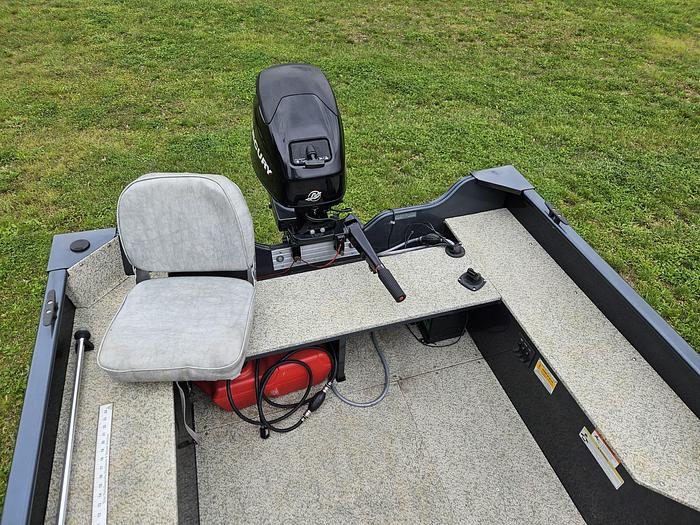 Used 2012 Crestliiner Kodiak 16