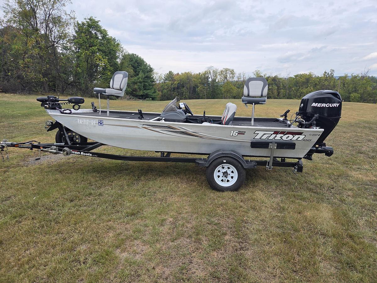 Used 2010 Triton Storm 16