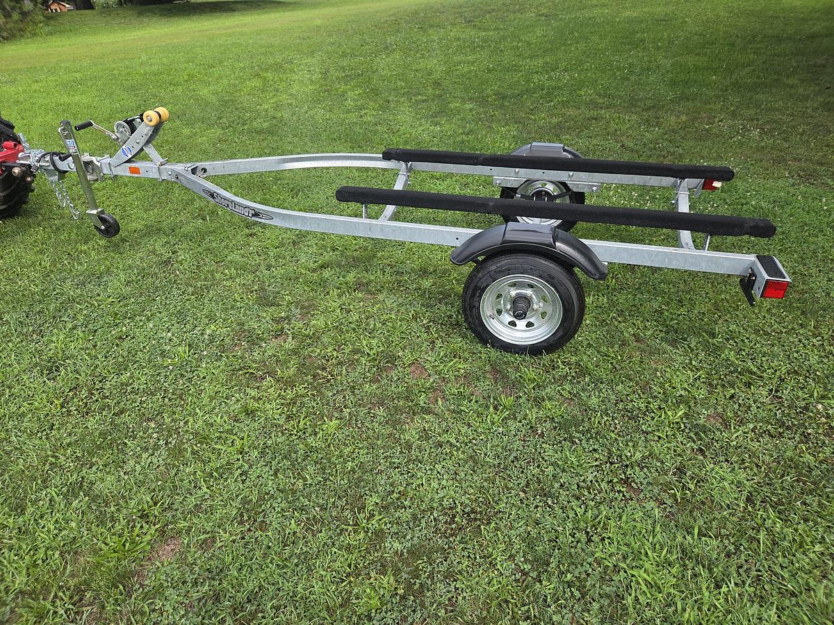 2025 Shore Land'r PWC12L