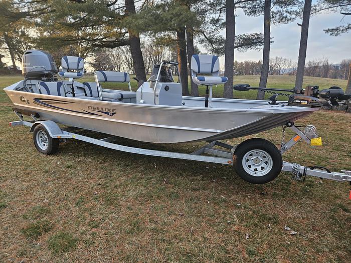 Used 2022 G3 18CCJ DLX