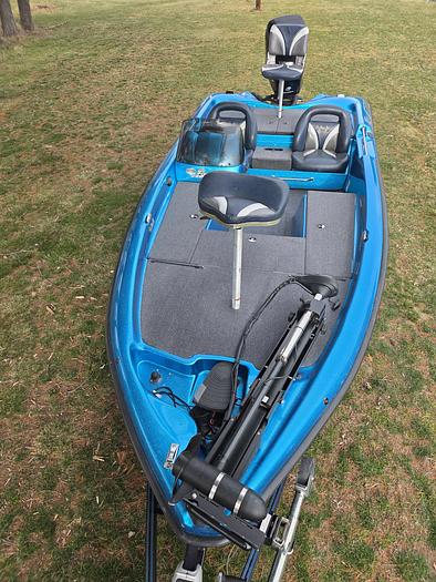 Used 2006 Bass Cat Pantera