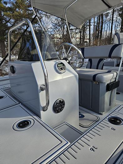 2025 G3 Family Package 20CCJ DLX Sea Dek