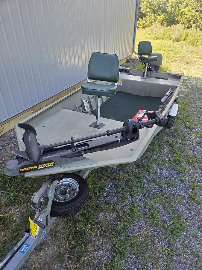 Used 2005 Bass Tracker 1754AWL