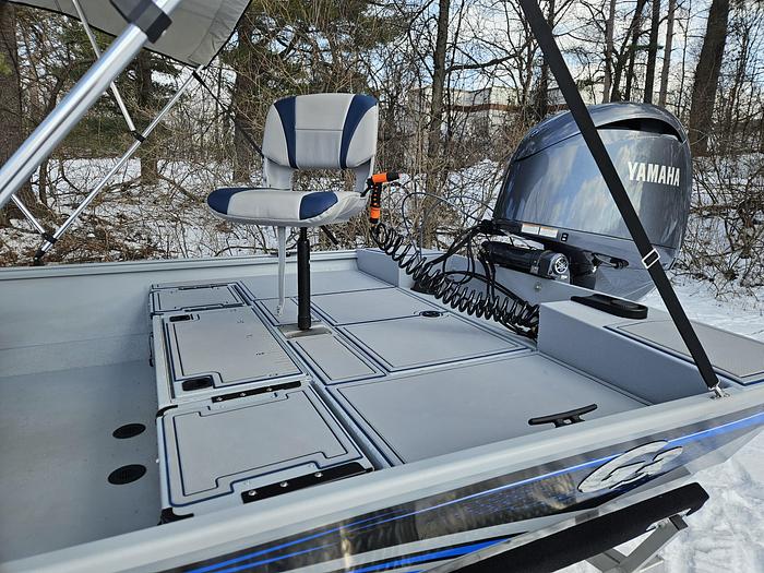 2025 G3 Family Package 20CCJ DLX Sea Dek