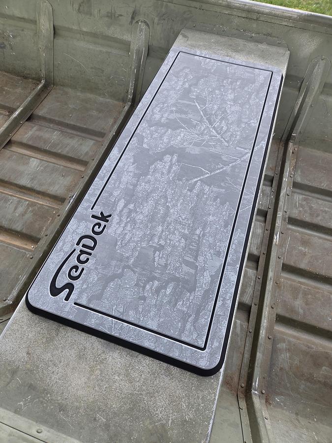 Used 1990 Grumman 1437LWT