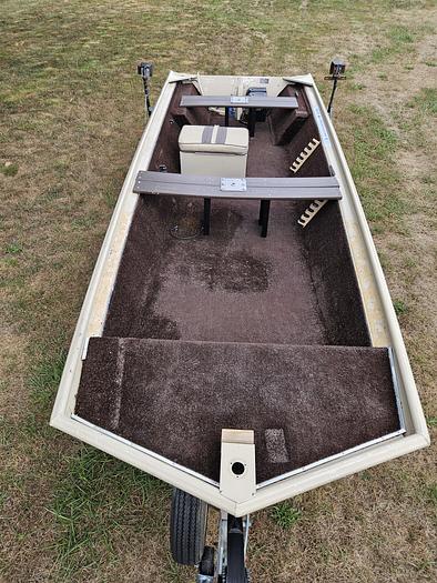 Used 1985 Grumman 1542