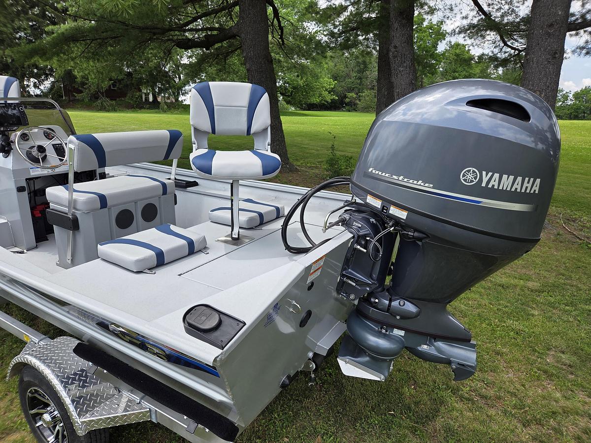 2025 G3 17CCJ DLX One Boat Network