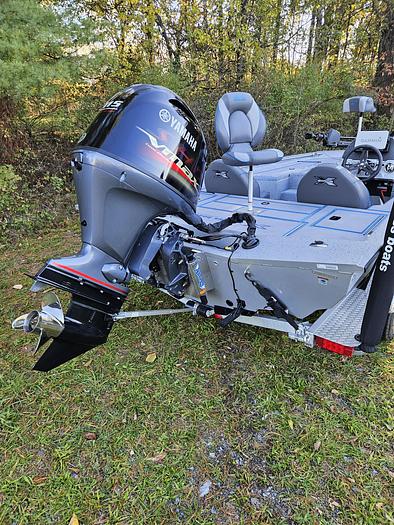 Used 2023 Xpress H18