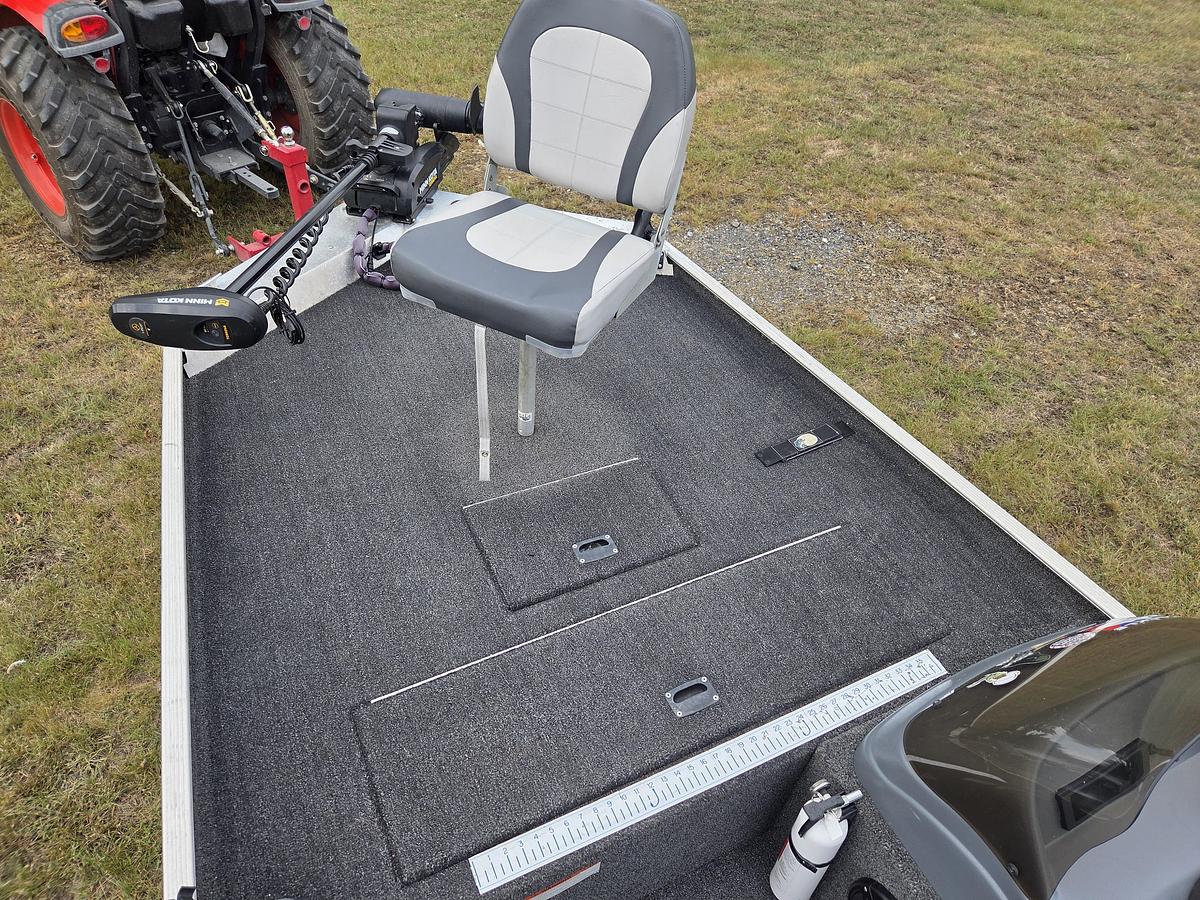 Used 2010 Triton Storm 16