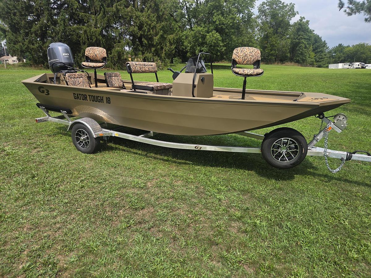 2027 G3 18CCJ Desert Brown, Sea Dek