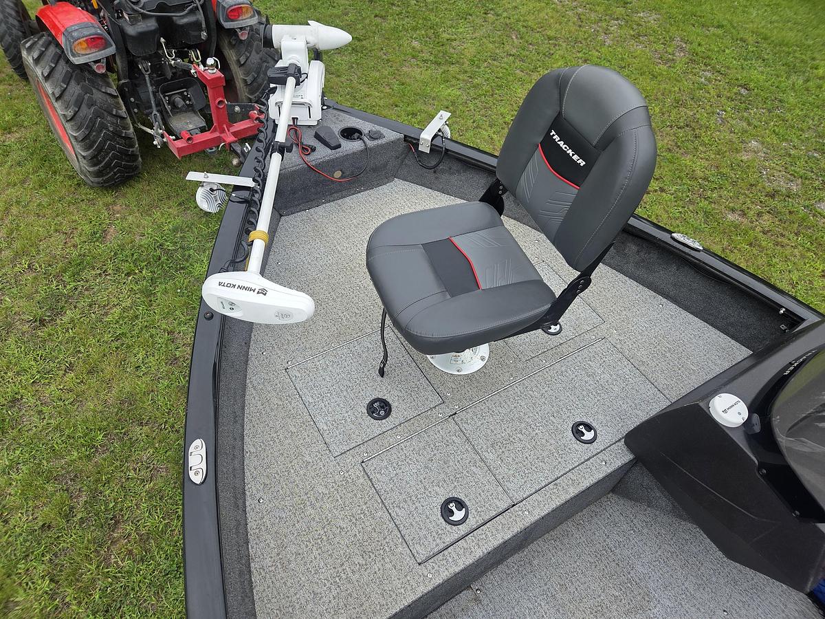 Used 2023 Bass Tracker Pro Guide V16SC