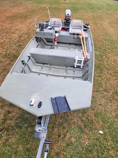 Used 2002 Lowe L1652MT