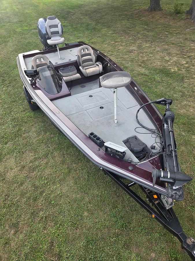 Used 2008 Phoenix 286 Pro Vee XT Bee Line