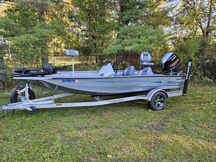 Used 2023 Xpress H18