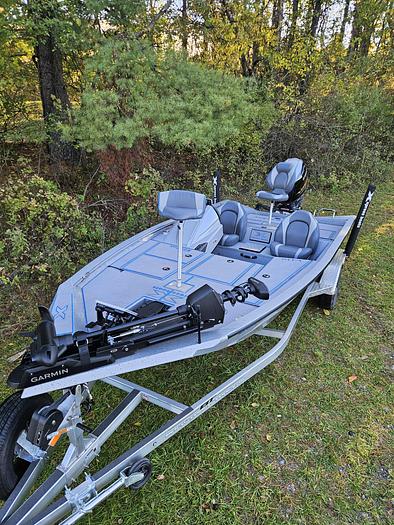 Used 2023 Xpress H18