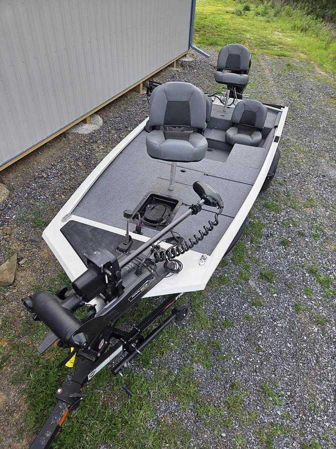 Used 2023 Bass Tracker Pro 170