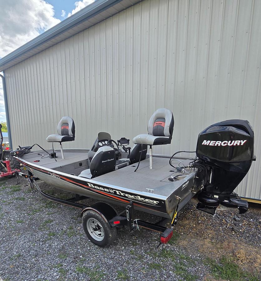 Used 2008 Bass Tracker Pro Team 170TX