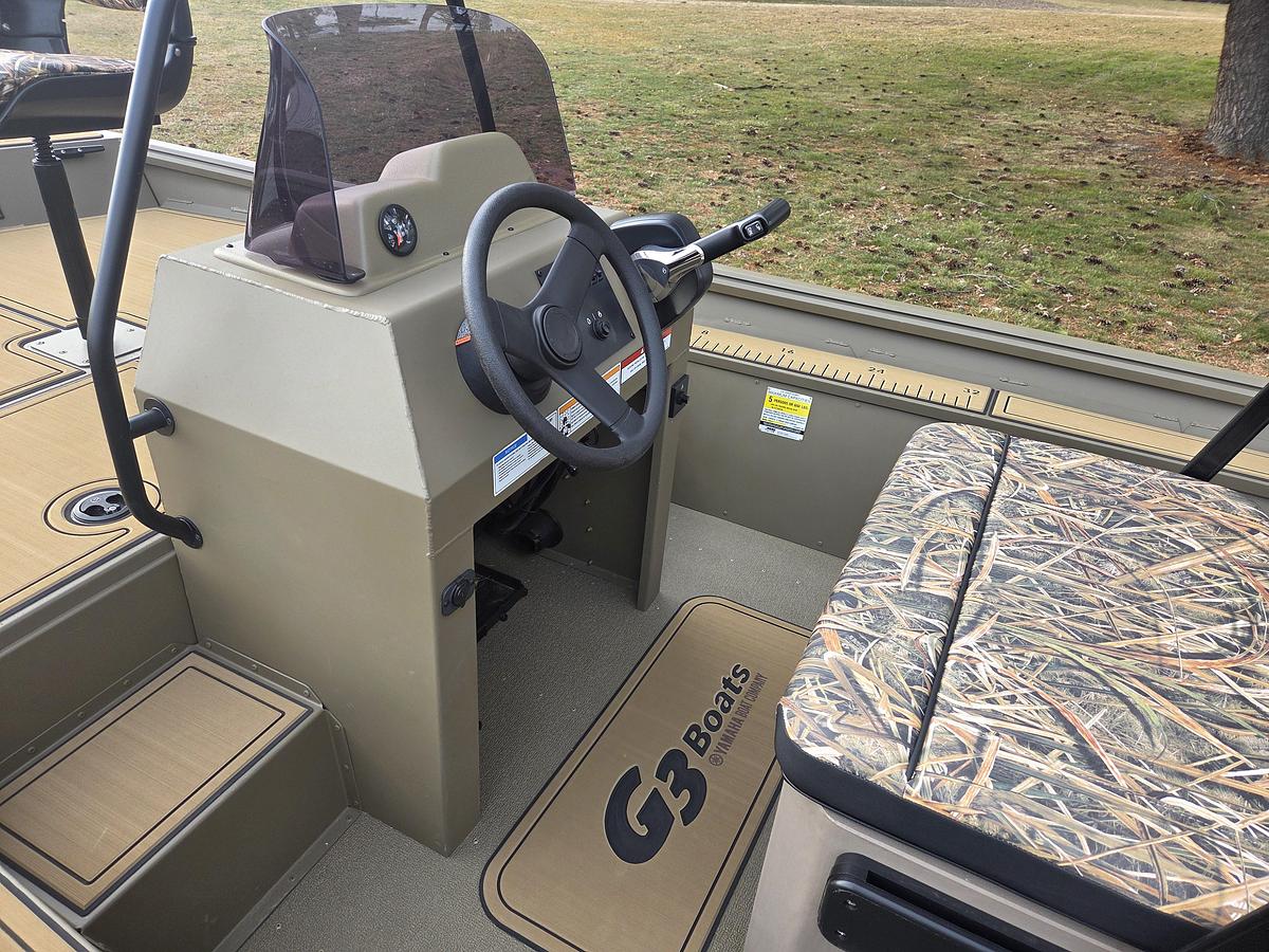 2026 G3 17CCJ Desert Brown, Sea Dek