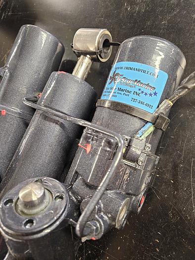 Refurbished Yamaha 69J-43800-00-4D Power Trim and Tilt Assembly