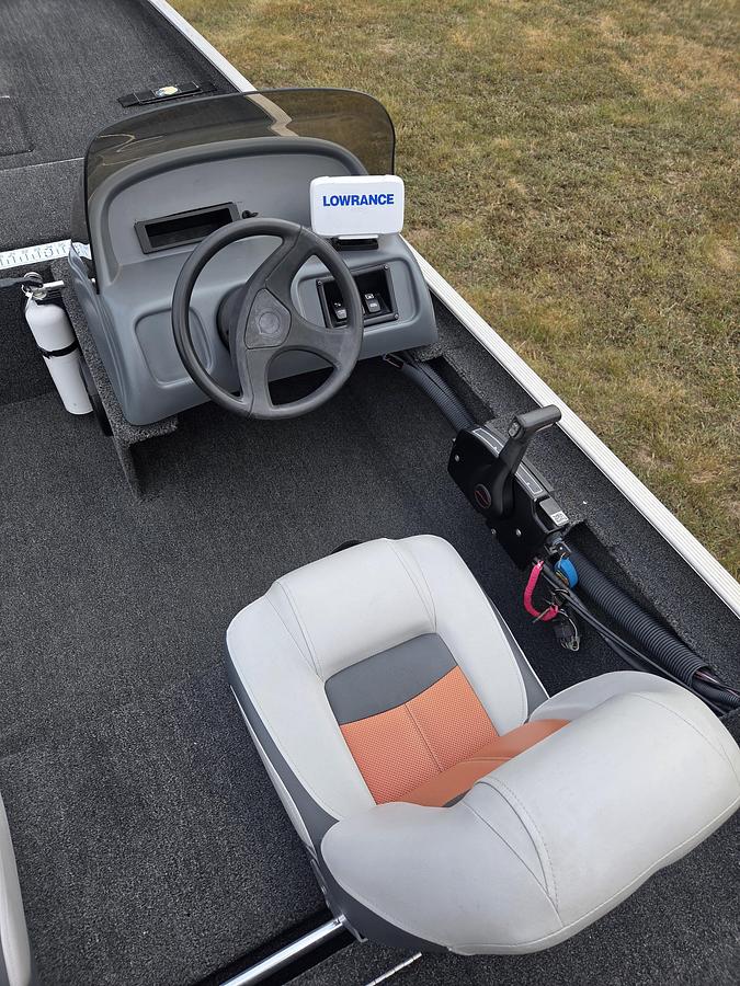 Used 2010 Triton Storm 16