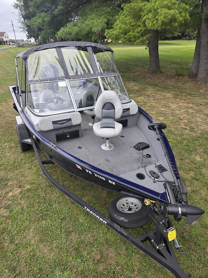 Used 2019 Bass Tracker Pro Guide V175
