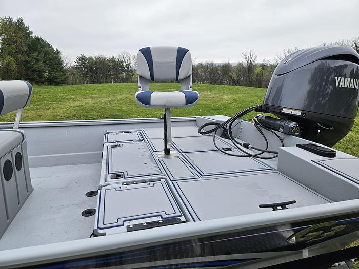 2024 G3 20CCJ DLX Sea Dek