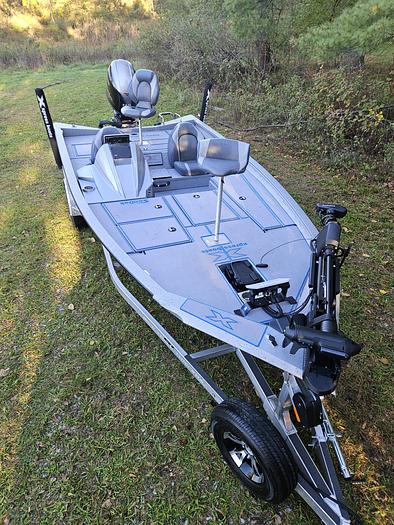 Used 2023 Xpress H18