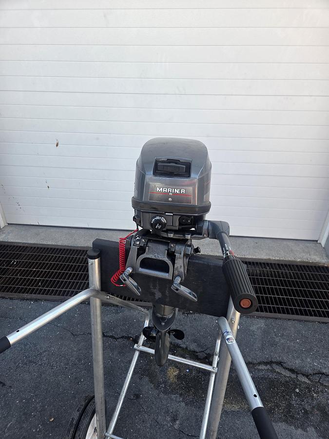 Used 1993 Mariner 8M