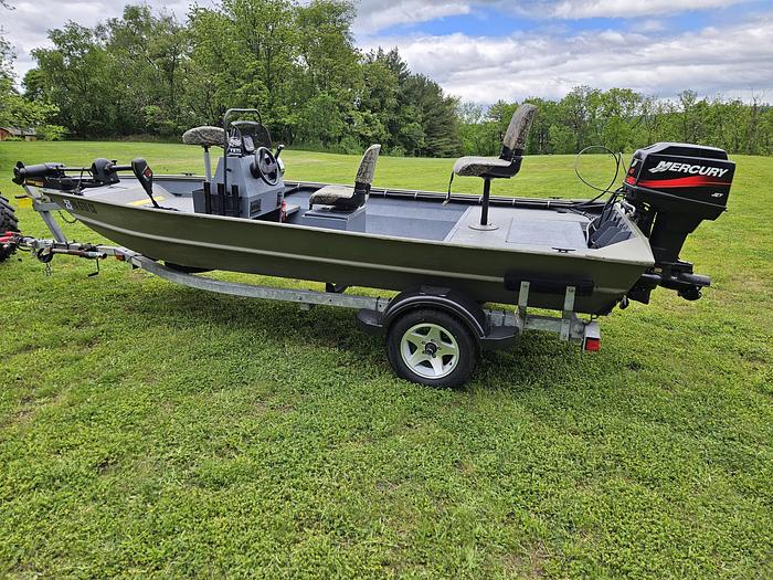 Used 2003 Crestliner C175